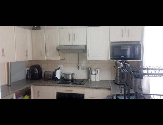 3 BEDROOM APARTMENT FOR SALE IN SAFARI GARDENS